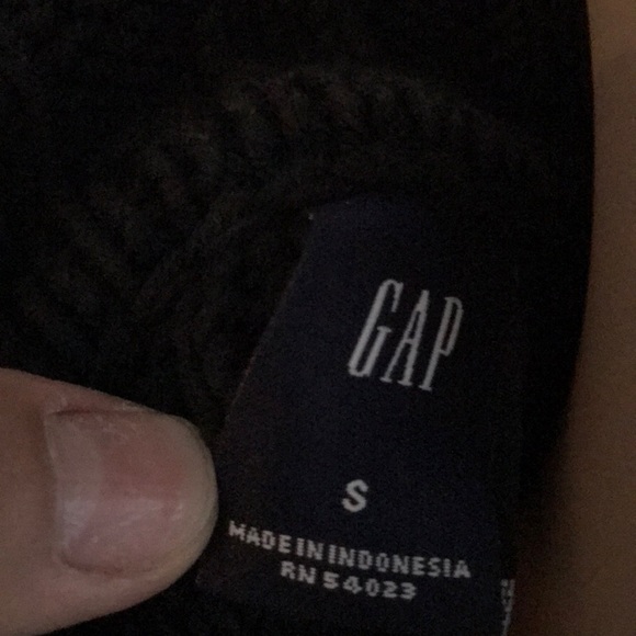 Gap stylish sweater - Picture 2 of 2